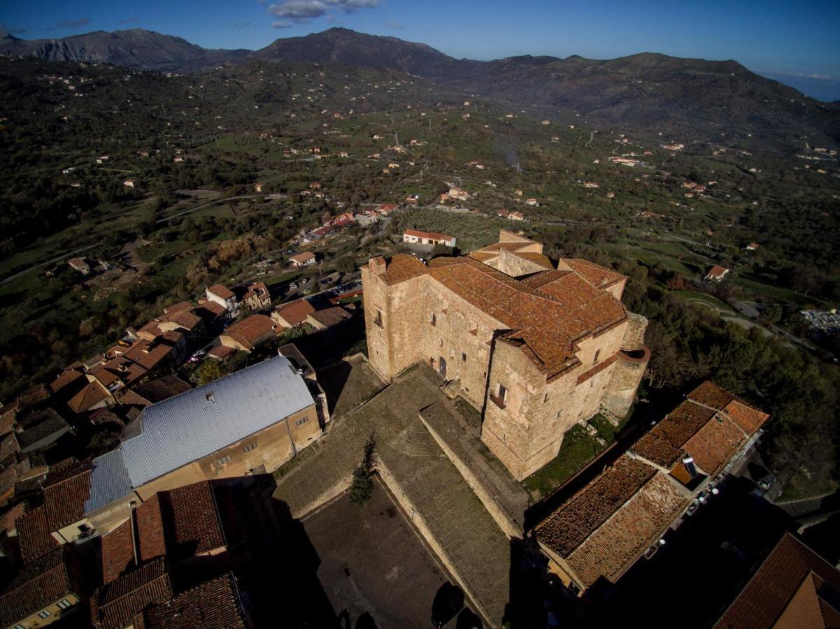 Vetriera41 Lägenhet Castelbuono  Exteriör bild